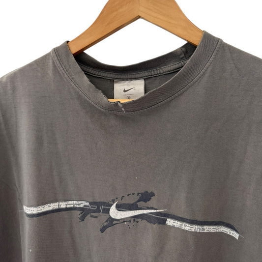 Vintage 2000's Nike T-shirt - M