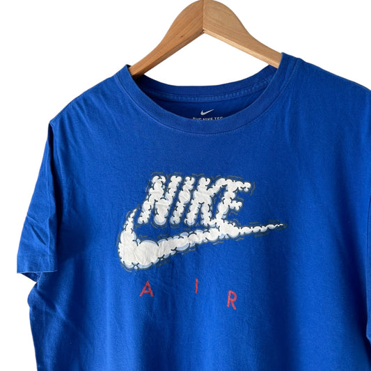 Nike T-shirt - L